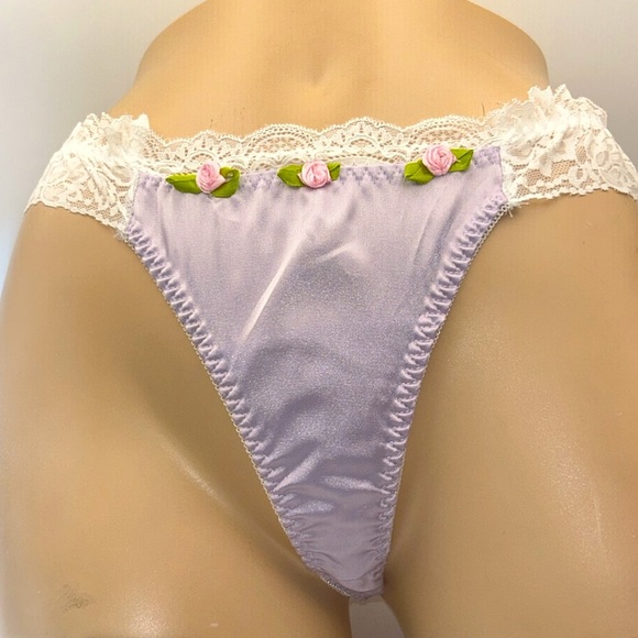 Coquette Girlie Lavender Silky‎ Satin Lace & Rosettes Feminine Thong Panties NWT - Picture 5 of 12